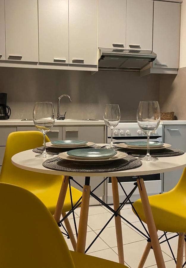 Hersonissos Centre Small Apartment Bagian luar foto